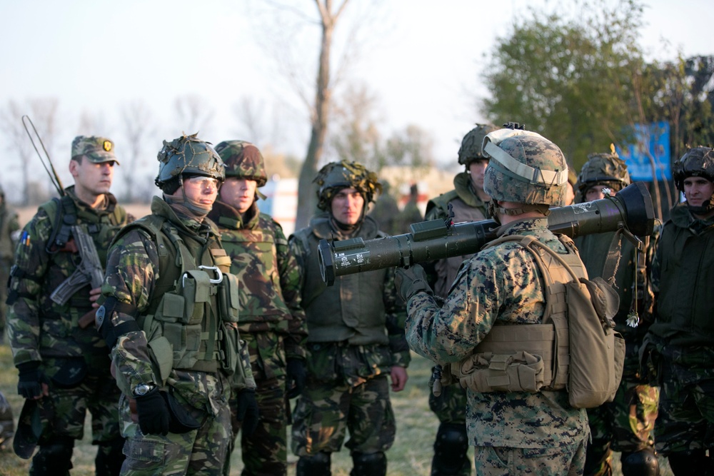 Marines, Romanian soldiers build partnership and cohesion during Platinum Lynx 15.3