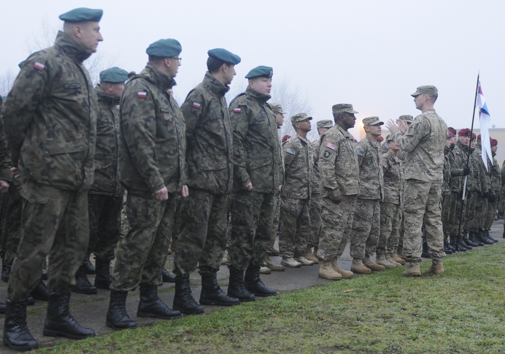 Polish and American Soldiers celebrate their nations holidays