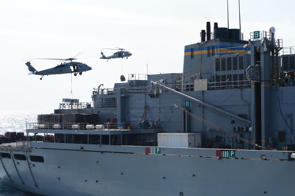 USS Bunker Hill replenishment