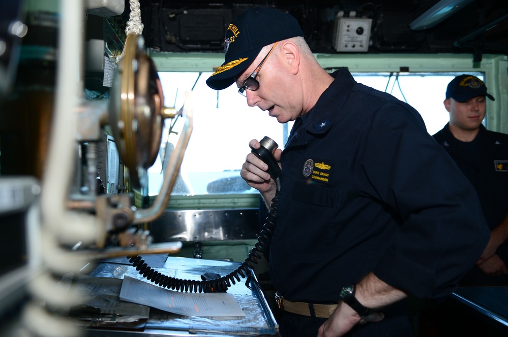 Carrier Strike Group One commander speaks to USS Bunker Hill crew