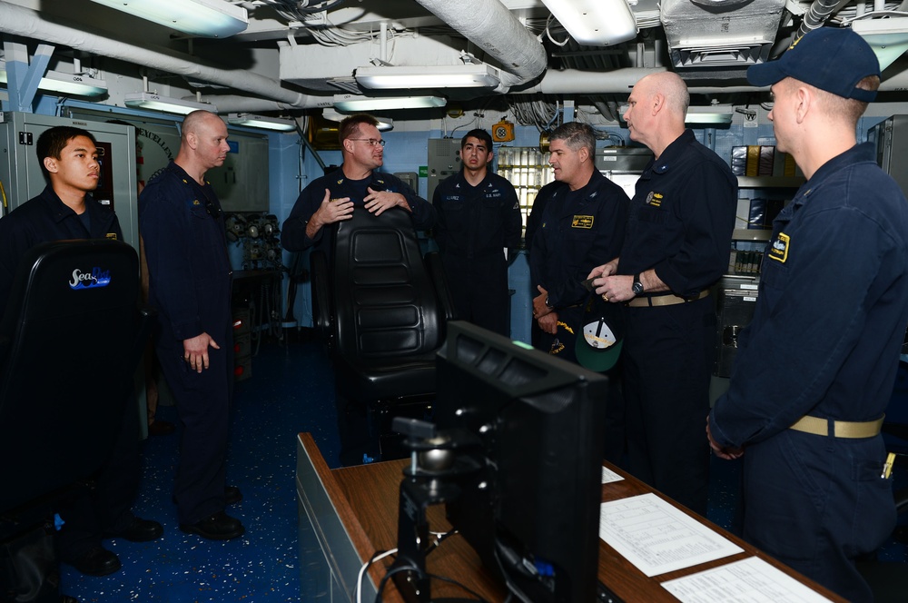 Carrier Strike Group One commander visits USS Bunker Hill