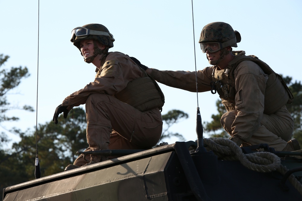 Integrated Task Force Marines get hands-on with AAVs