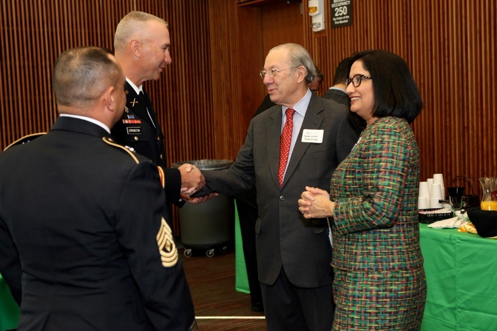 1st Infantry Division leaders meet former ambassador