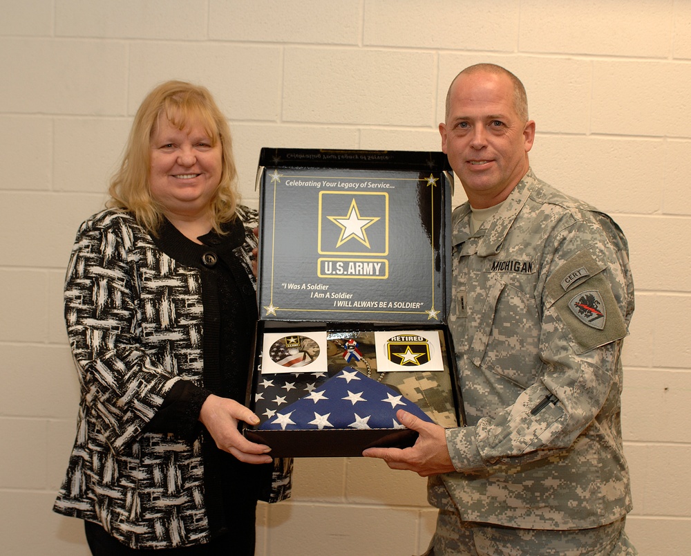 Michigan National Guard Family Programs Office reaches out to Jackson, Mich., veteran