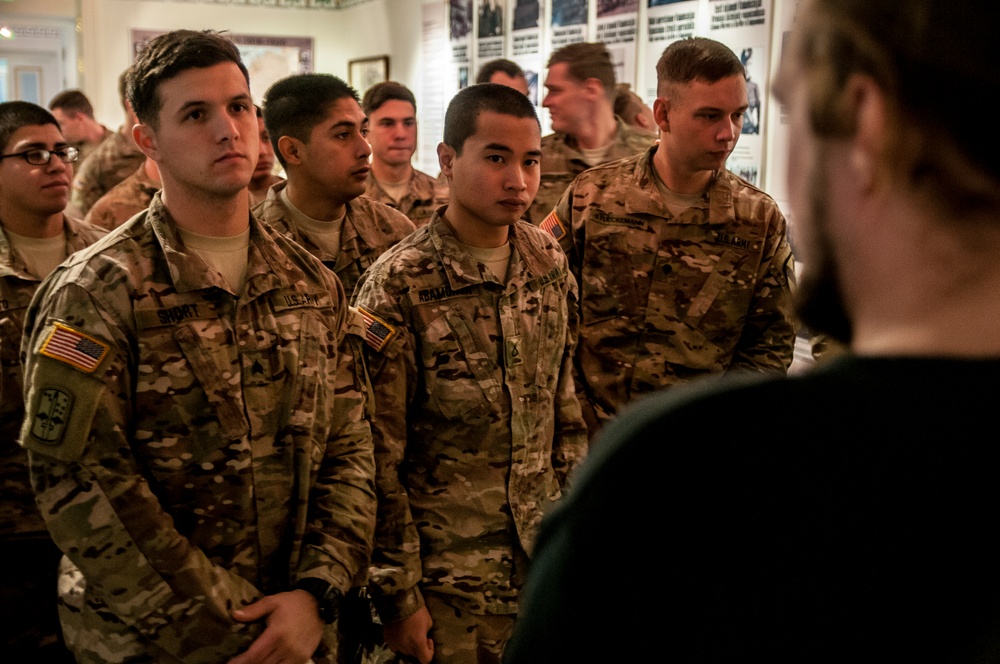 US Soldiers tour Estonian War Museum