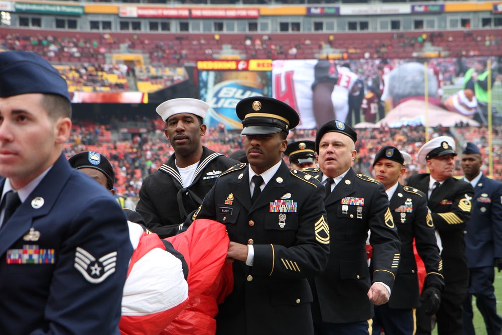 DVIDS - Images - Maryland National Guard Unfurls U.S. Flag at