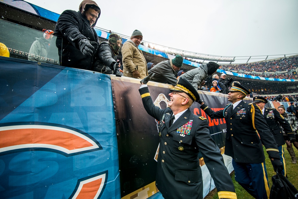 Military service members honored during Chicago Bears game