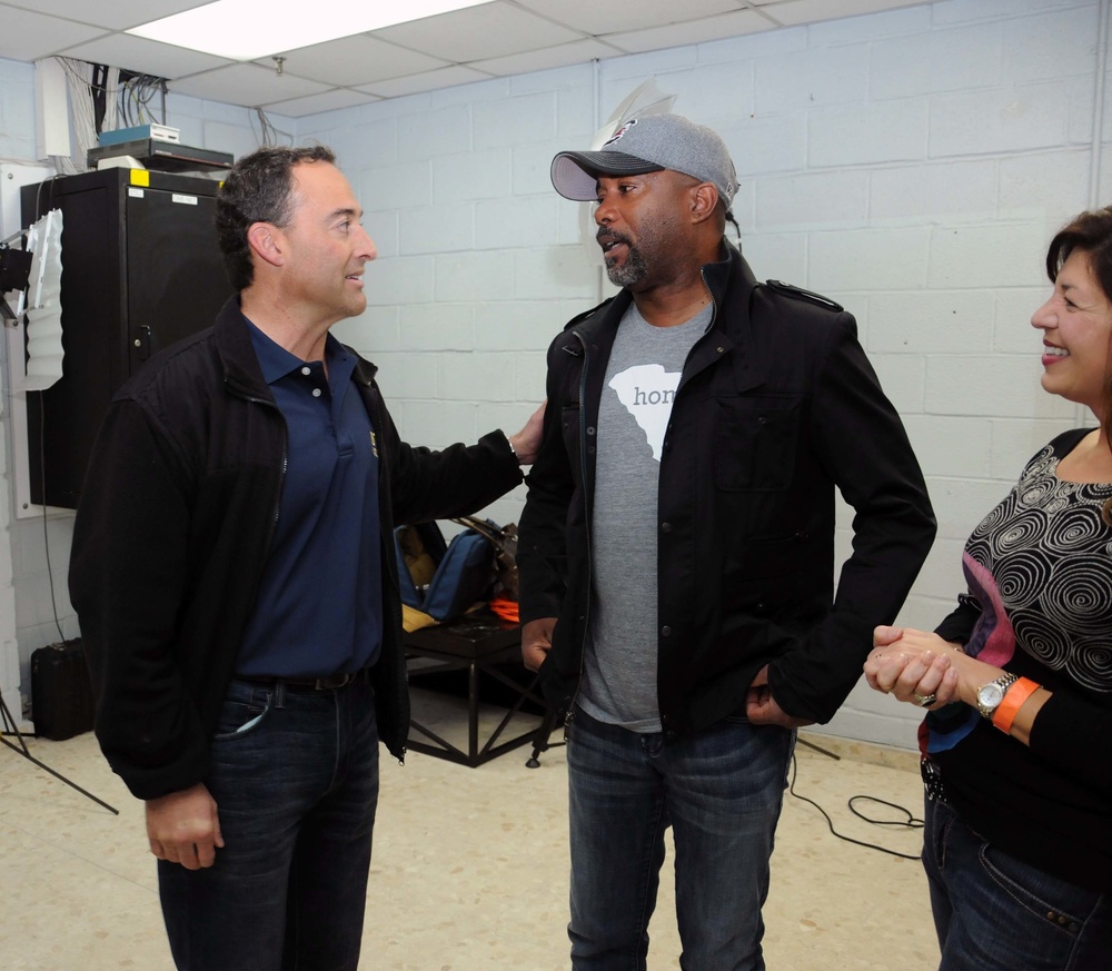 Darius Rucker performs for service members in Spain