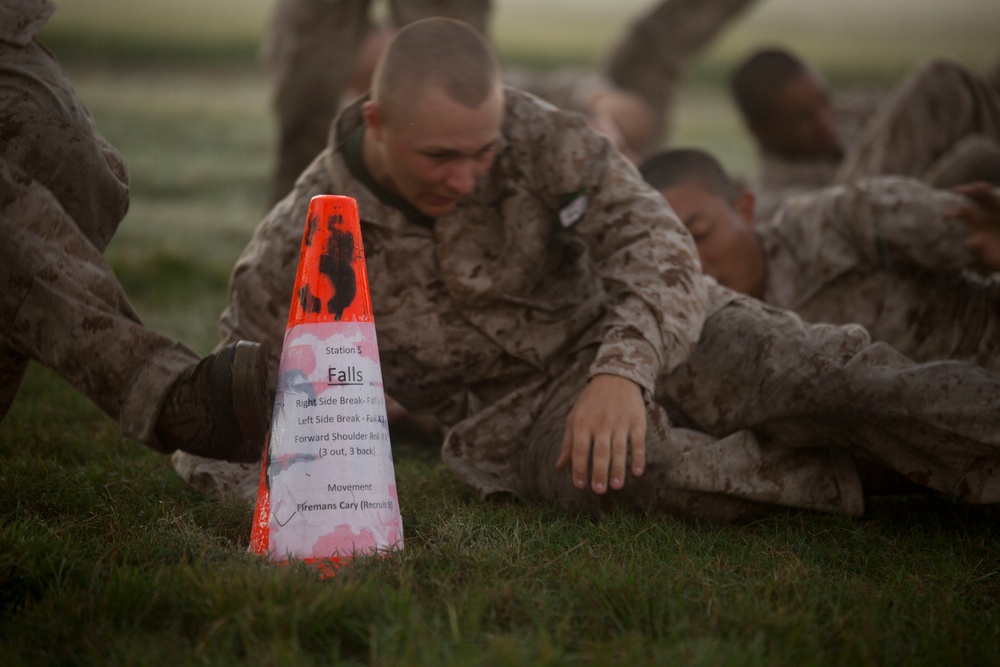 Photo Gallery: Marine recruits tackle Parris Island martial arts circuit course
