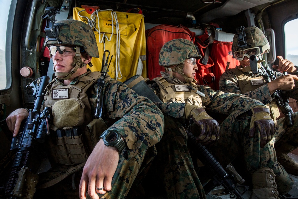 15th MEU Marines practice helicopter procedures