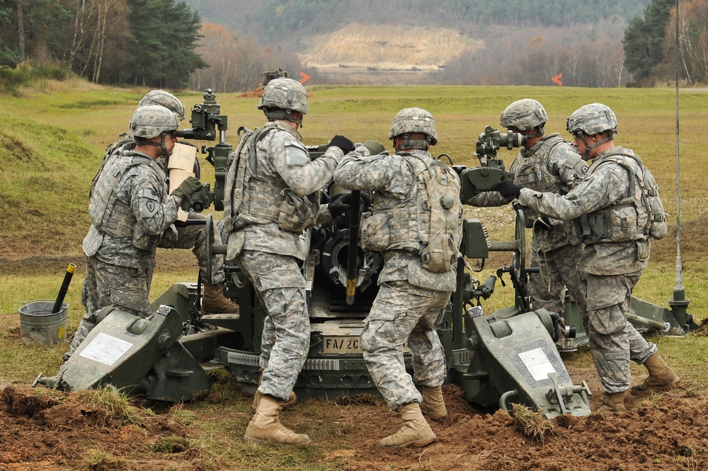 2nd Cavalry Regiment M777 direct fire training