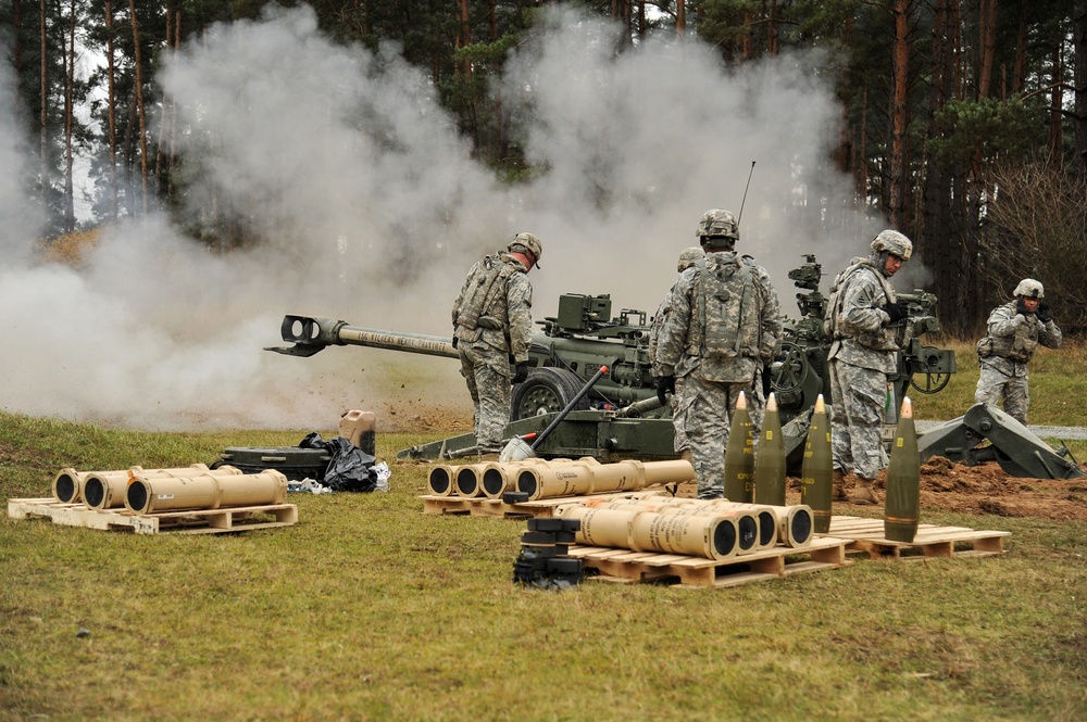 2nd Cavalry Regiment M777 direct fire training