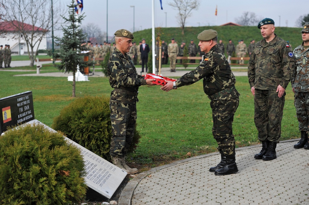 Camp Butmir hosts Remembrance Day ceremony