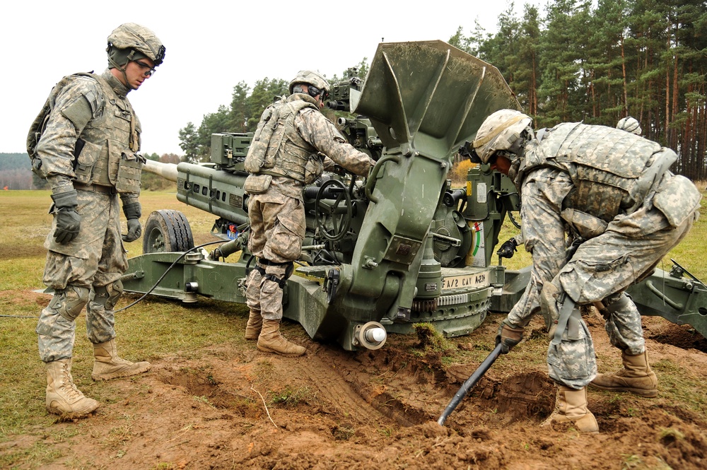 2nd Cavalry Regiment M777 direct fire training