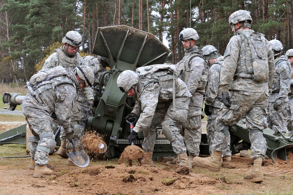 Field Artillery, 2CR, conducts direct fire exercise with M777 Howitzers