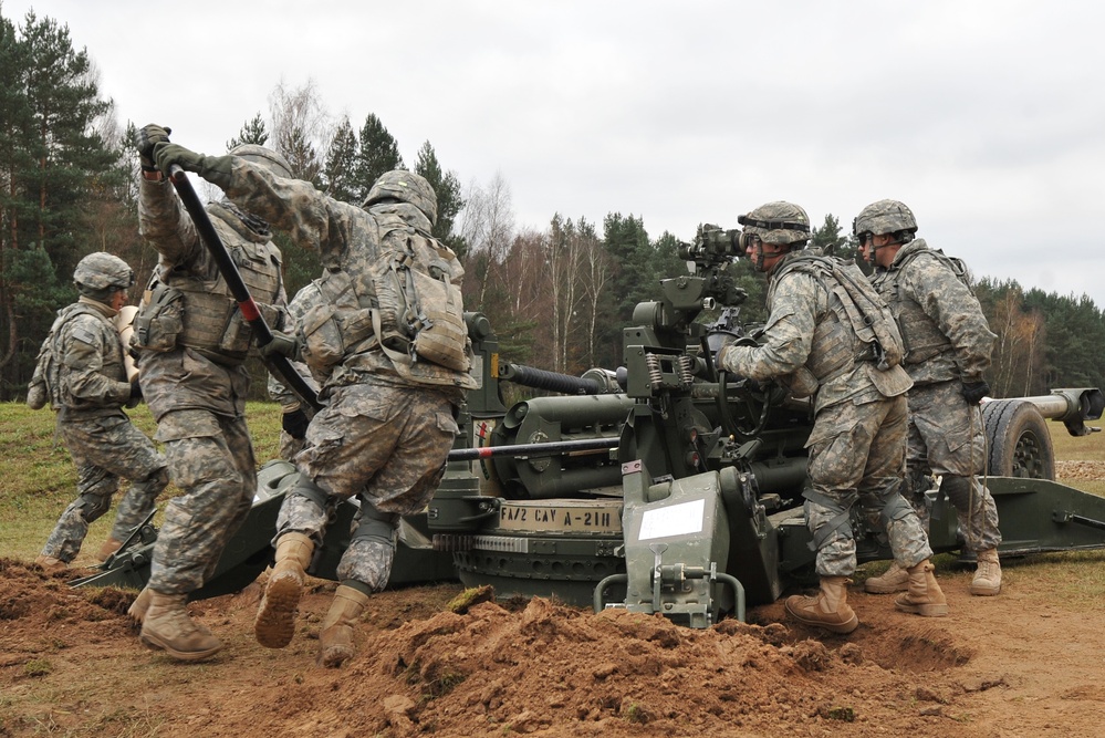 Field Artillery, 2CR, conducts direct fire exercise with M777 Howitzers