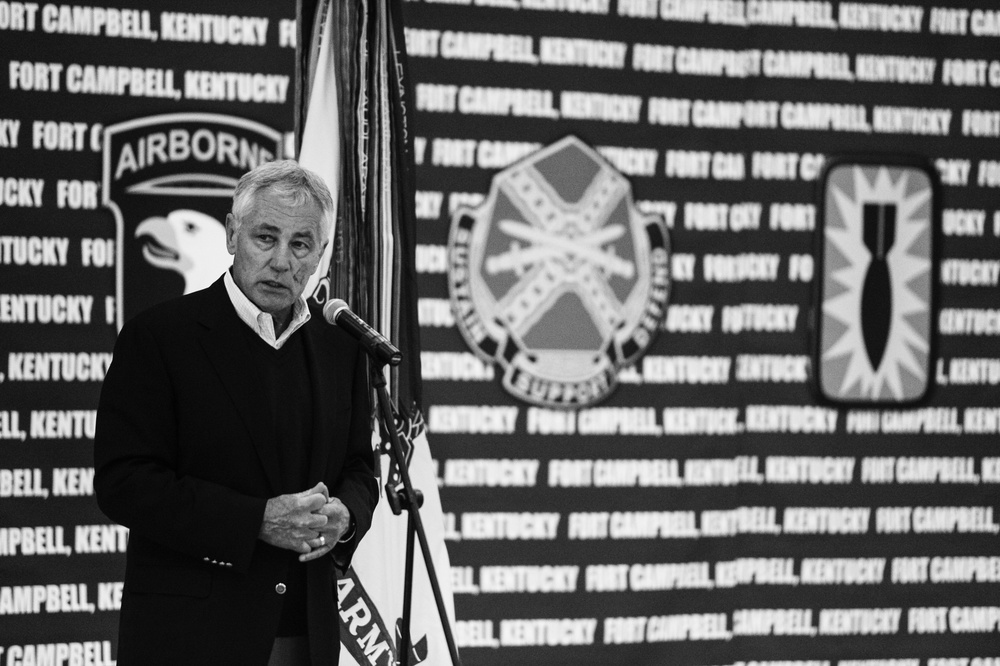 Secretary of Defense Chuck Hagel at Fort Campbell