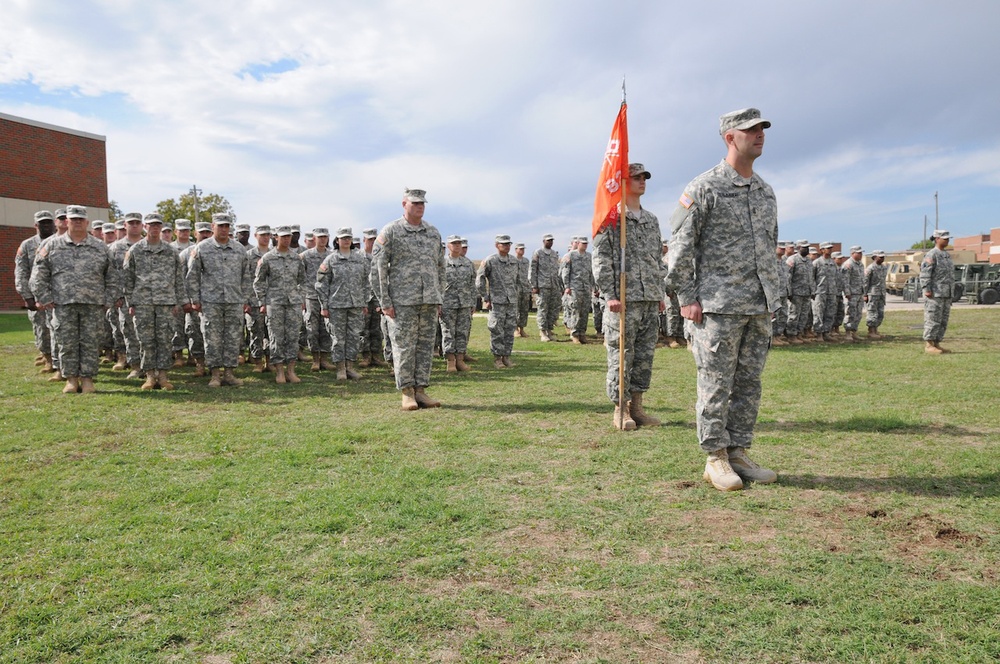 Dallas-area Army Reserve unit says farewell