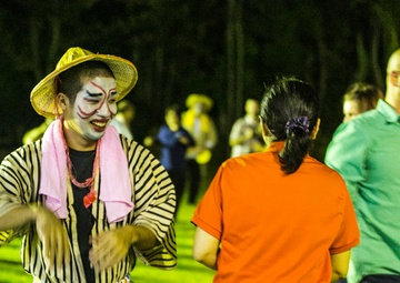 7th Comm Bn share traditions with nursing home