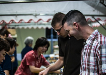 7th Comm Bn share traditions with nursing home