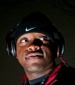Cav Soldier cuts music tracks in Korea