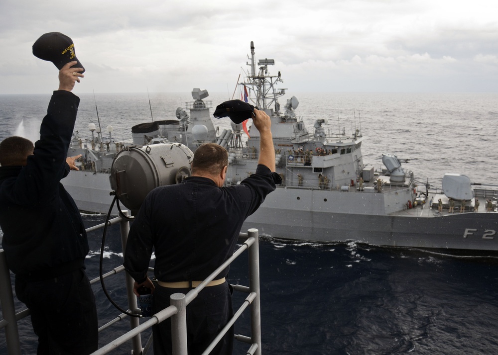 USS Leyte Gulf departs