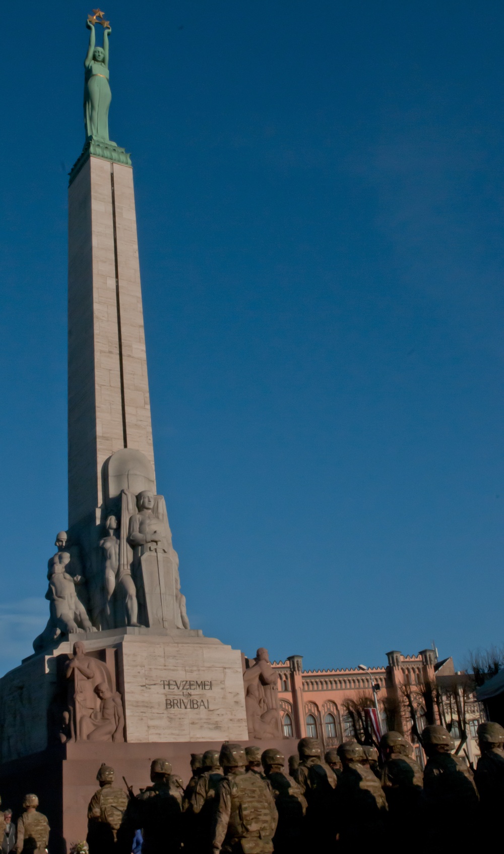 Company honors Latvian Freedom Monument