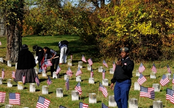 Partnership recognizes veterans, enhances Coast Guard’s community relations
