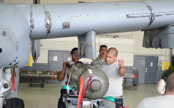 Airmen compete during load crew competition