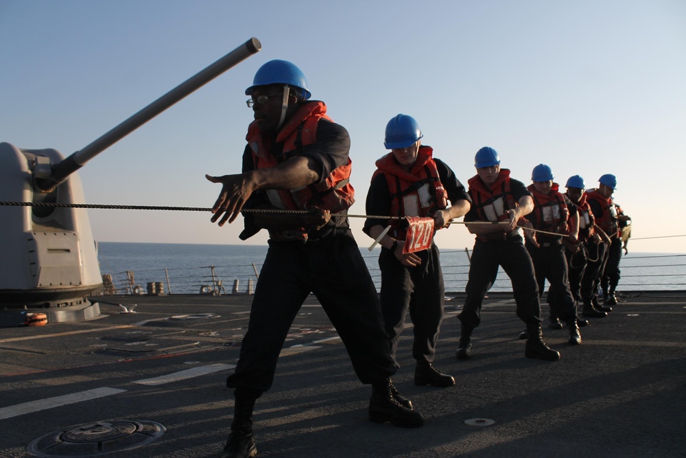 USS Mahan replenishment