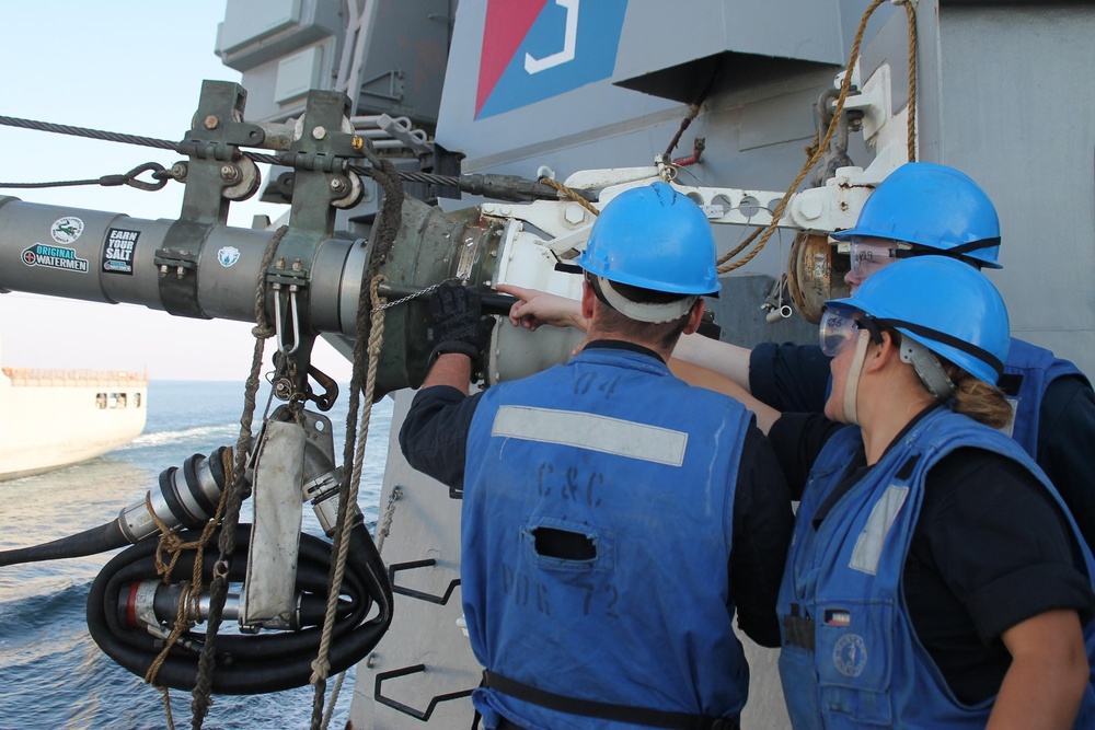 USS Mahan replenishment