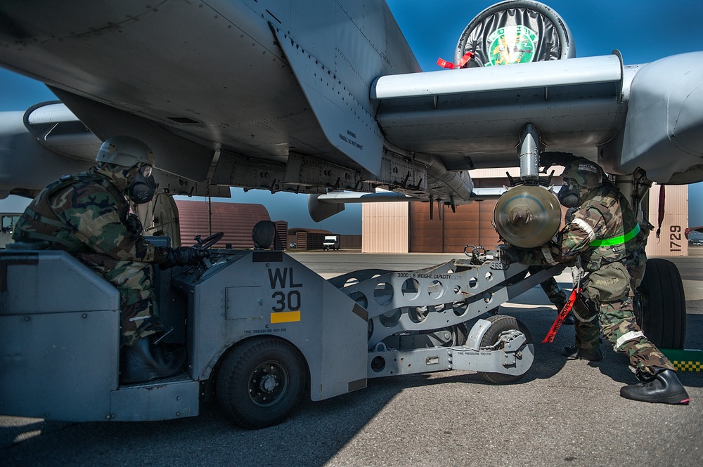 Osan and Kunsan participate in quarterly load crew competition