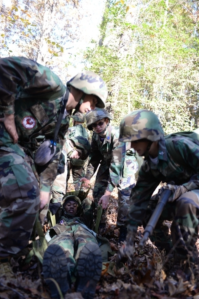 NC Guard Soldiers aid Southern Nash High School JROTC Cadet Training