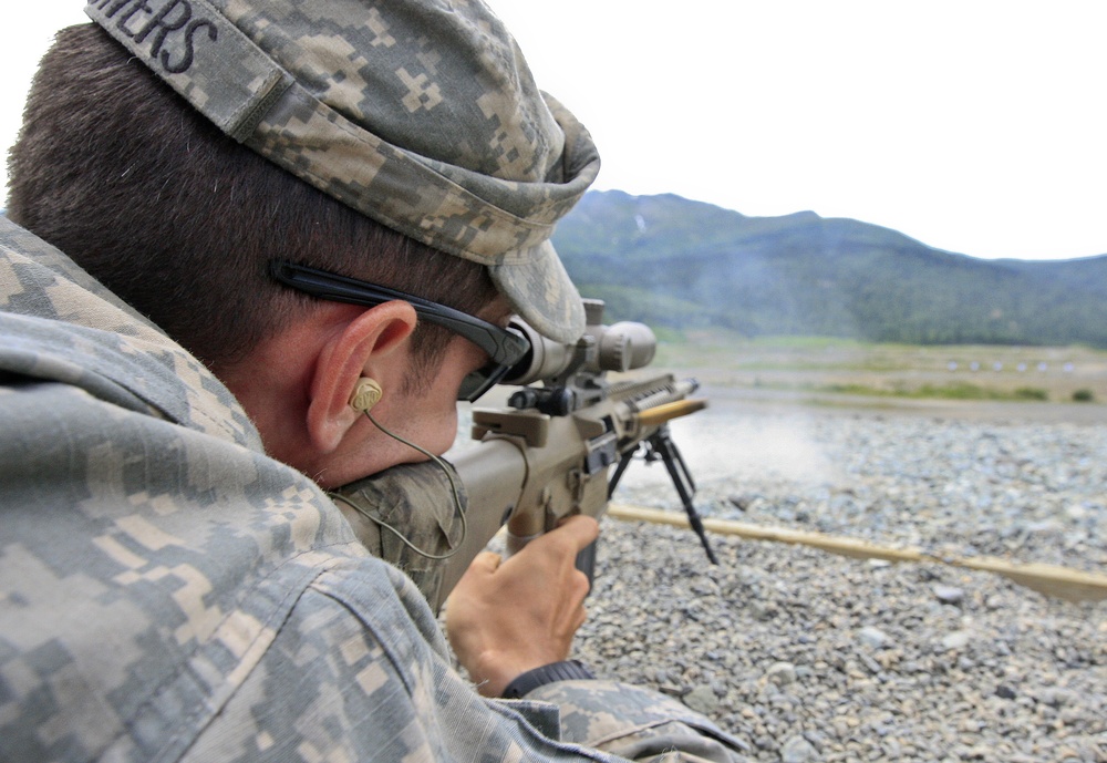 US Army Sniper School trains Alaska Soldiers