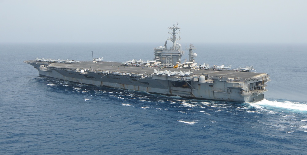 USS Nimitz transits through the Gulf of Oman