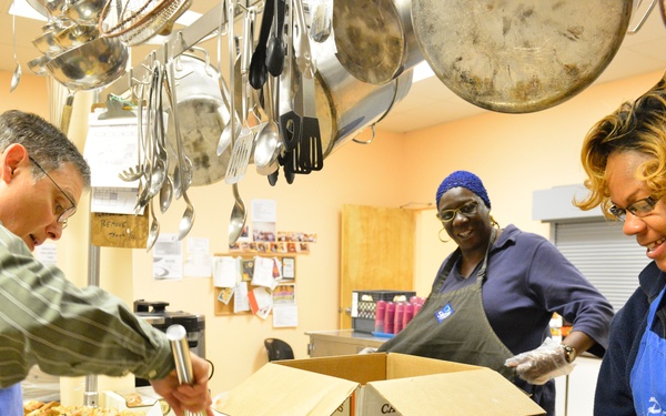 Coast Guard members volunteer in Hampton Roads, Va.