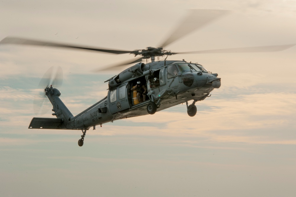 USS Carl Vinson supports Operation Inherent Resolve
