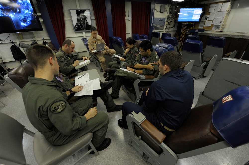 USS Nimitz briefing