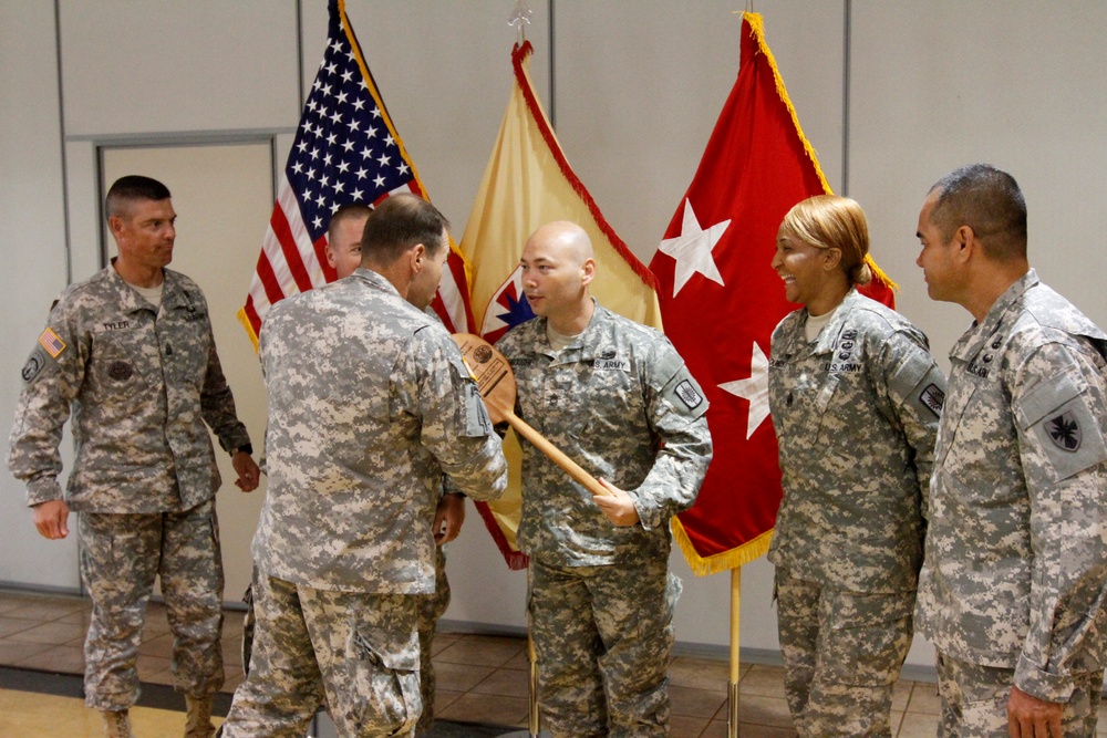 8th TSC re-enlists Pacific-based sustainers, present retention awards