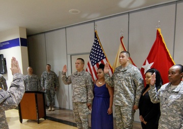 8th TSC re-enlists Pacific-based sustainers, present retention awards