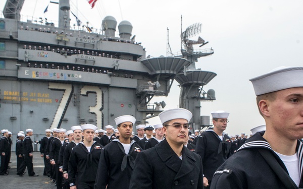 USS George Washington homecoming
