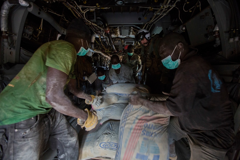 U.S. Marines transport supplies to build Ebola Treatment Units