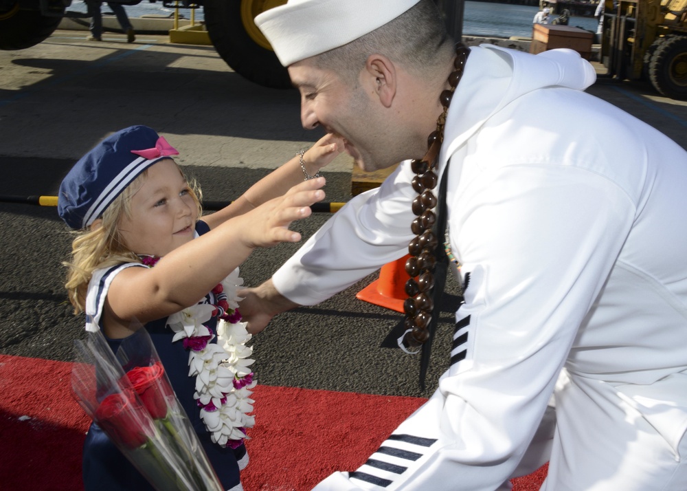 USS Columbia homecoming