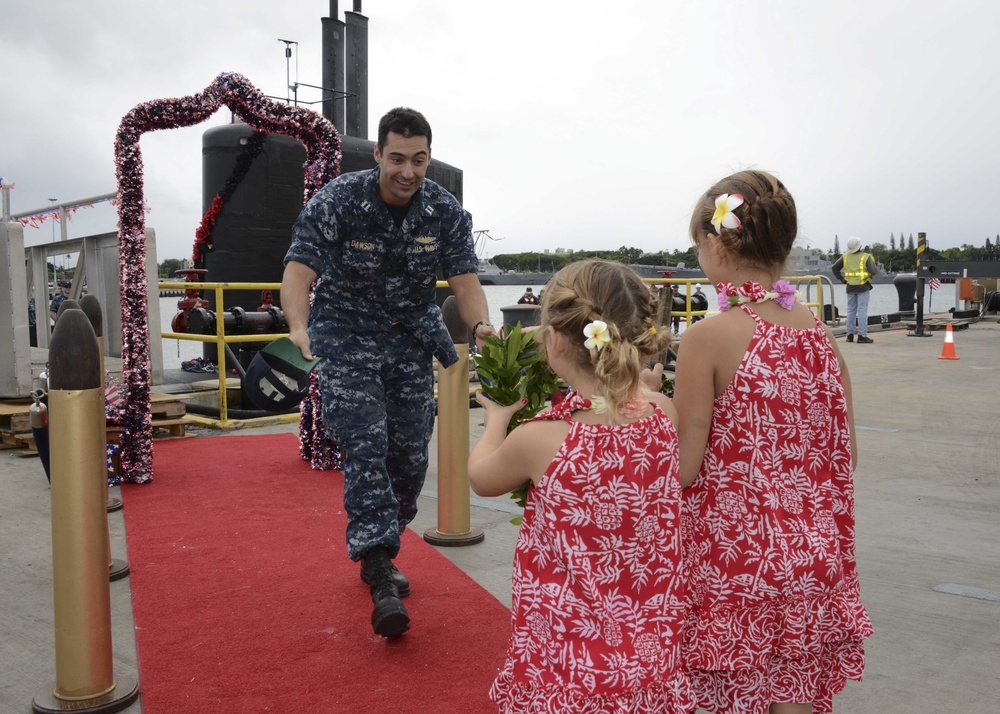 USS Jefferson City homcoming