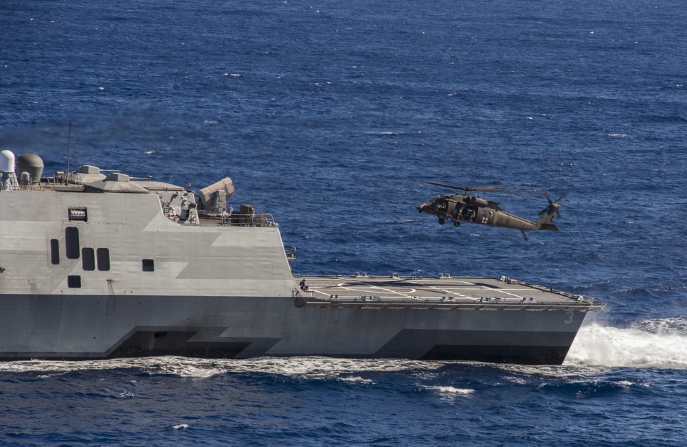 Army 25th Combat Aviation Brigade earns deck landing qualifications aboard Littoral Combat Ship USS Fort Worth (LCS-3)