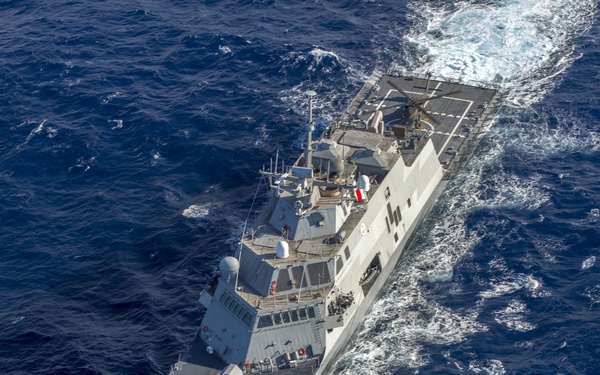 Army 25th Combat Aviation Brigade earns deck landing qualifications aboard Littoral Combat Ship USS Fort Worth (LCS-3)