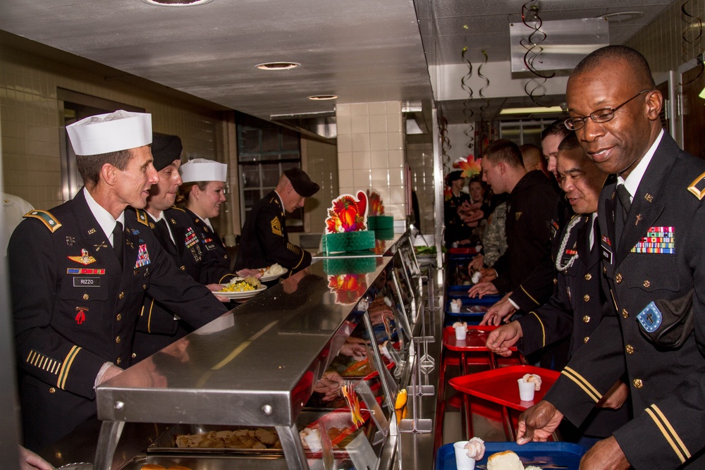 I Corps Soldiers enjoy Thanksgiving together