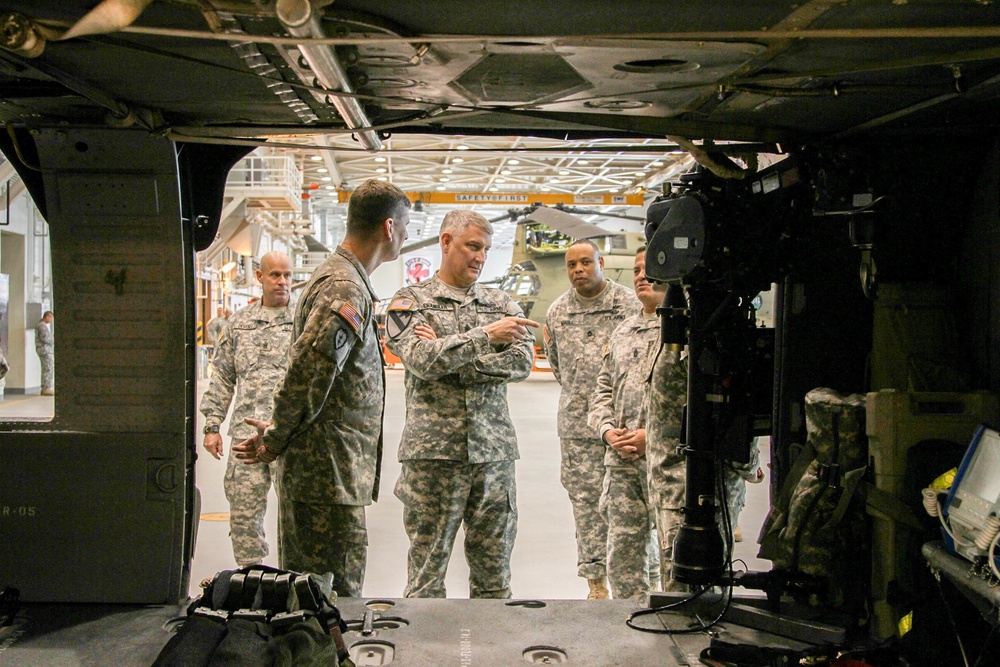SMA talks with Soldiers about the UH-60 Black Hawk