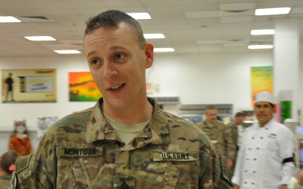 Oregon Soldiers celebrate Thanksgiving
