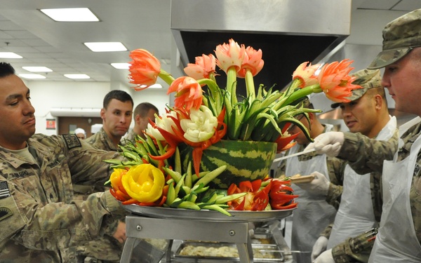 Oregon Soldiers celebrate Thanksgiving